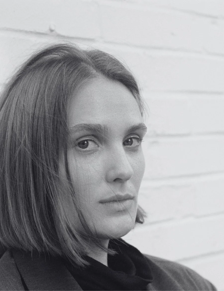 Polly, psychosomatic specialist and somatic coach